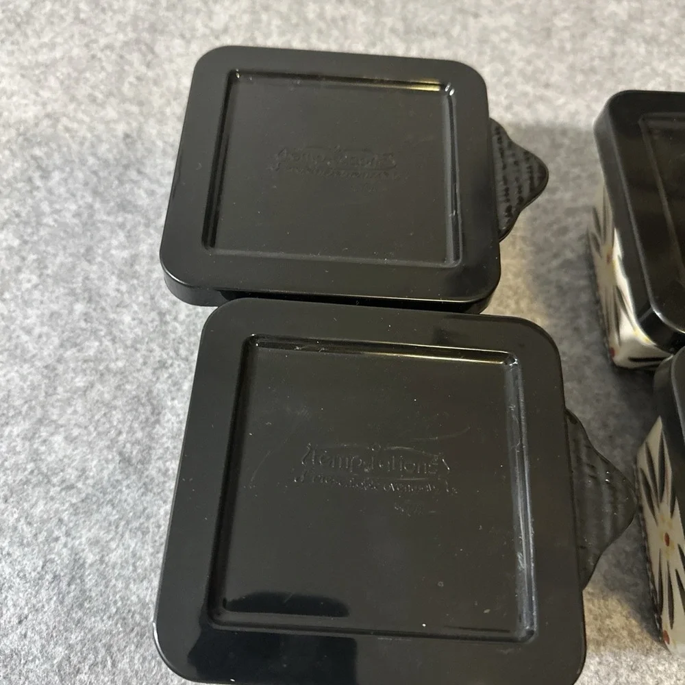 Temptations by Tara Old World Black 10 oz Ramekins Bakers set of 4 W/ Black Lids